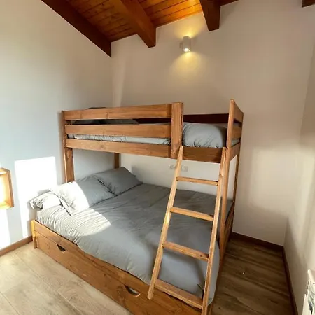 Casa De Les Escoles, Espinalbet - Alberga Castellar del Riu