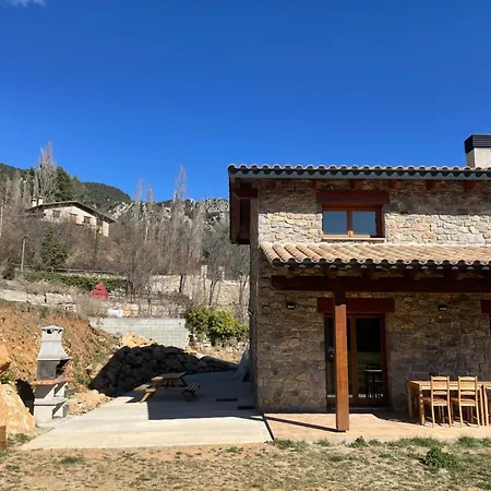 Casa De Les Escoles, Espinalbet - Alberga Chalet Castellar del Riu