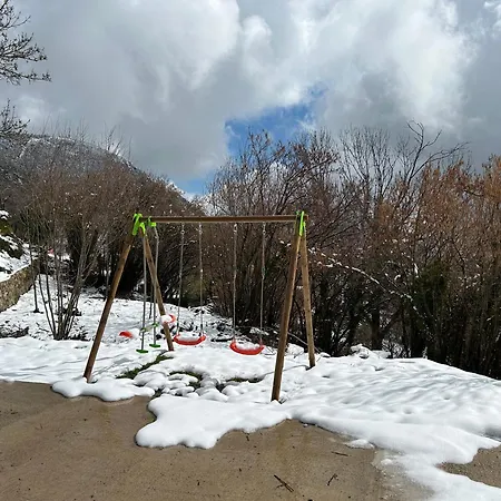 Casa De Les Escoles, Espinalbet - Alberga * Castellar del Riu